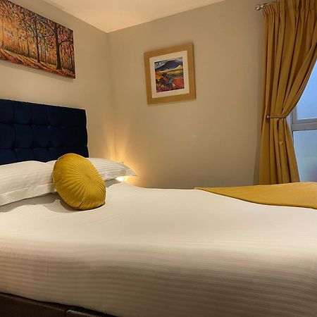 The Mews 2 Bedroom With Private Parking Оубън Екстериор снимка
