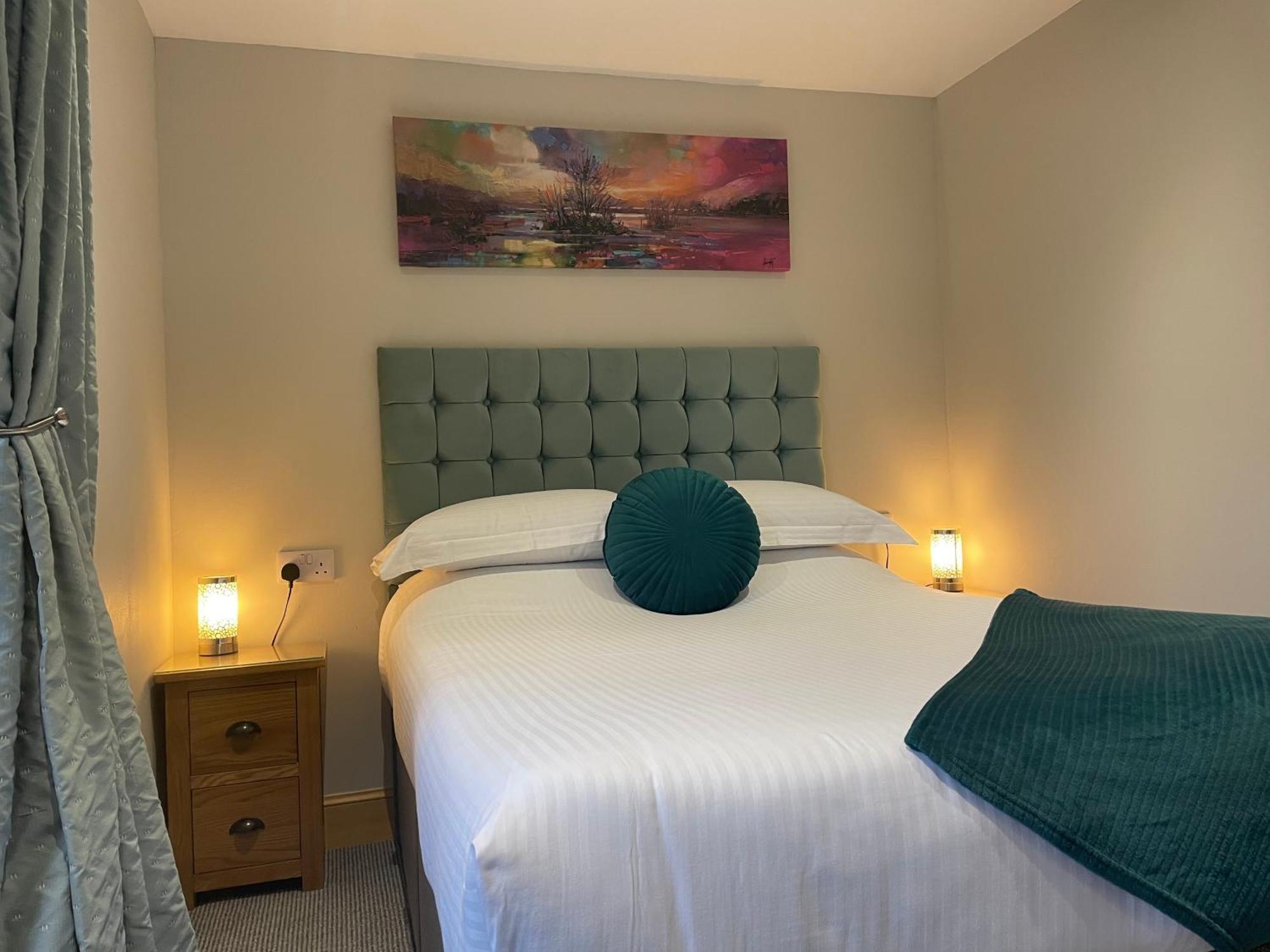 The Mews 2 Bedroom With Private Parking Оубън Екстериор снимка