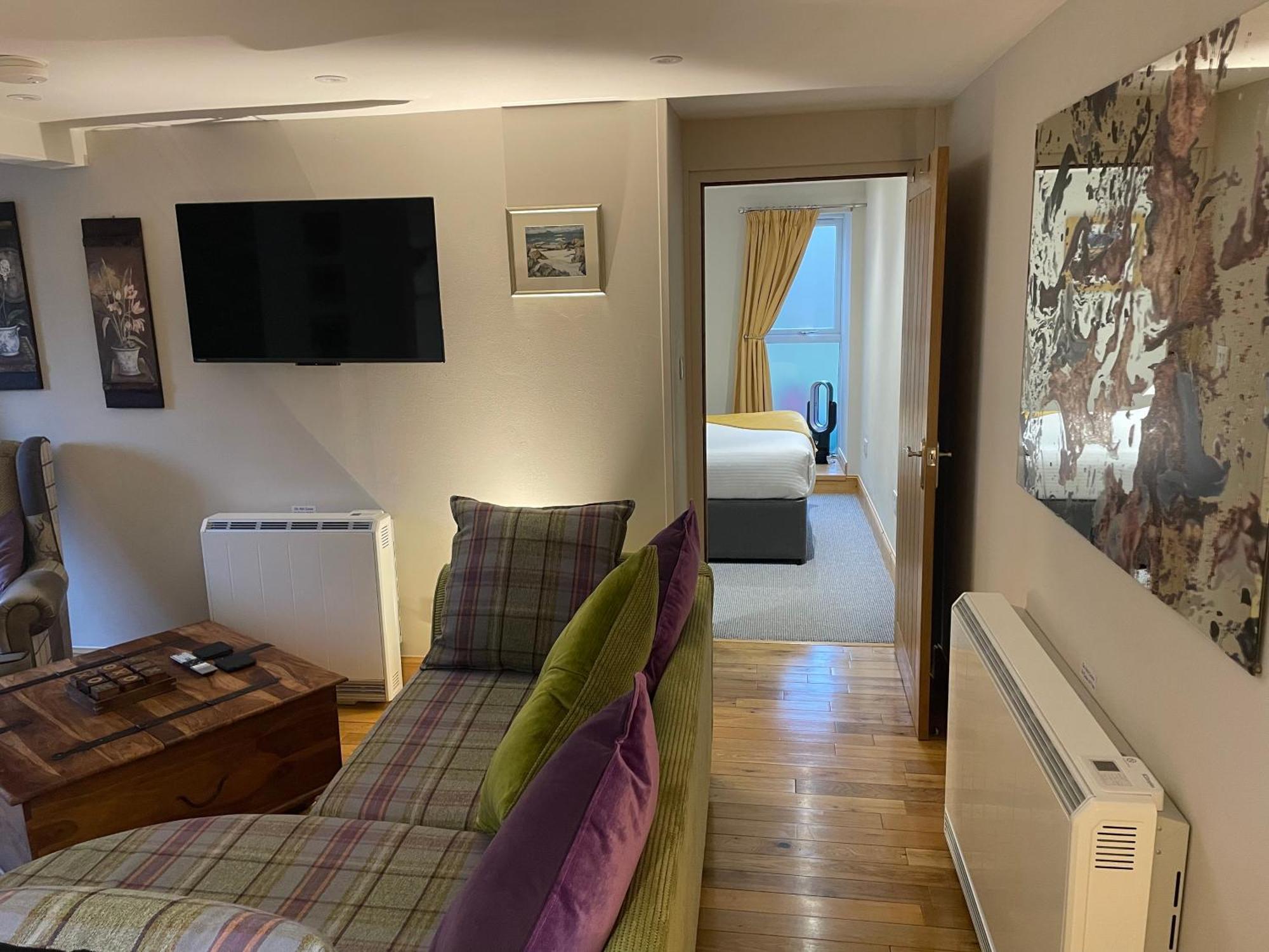 The Mews 2 Bedroom With Private Parking Оубън Екстериор снимка